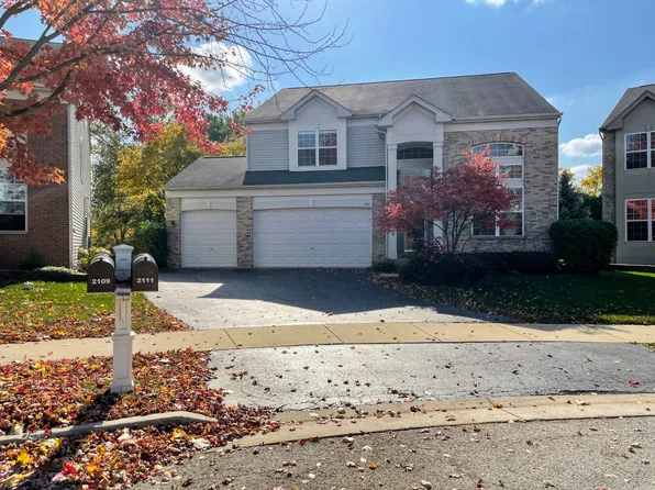 2111 W Silverleaf Ct, Addison, IL 60101