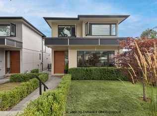 351 W 21st St, North Vancouver, BC V7M 1Z6