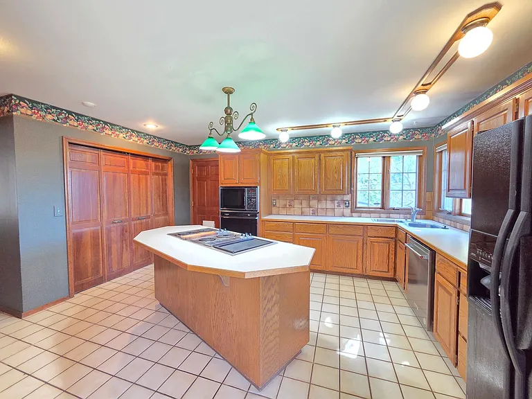 7706 E Woodview Dr — Photo 13