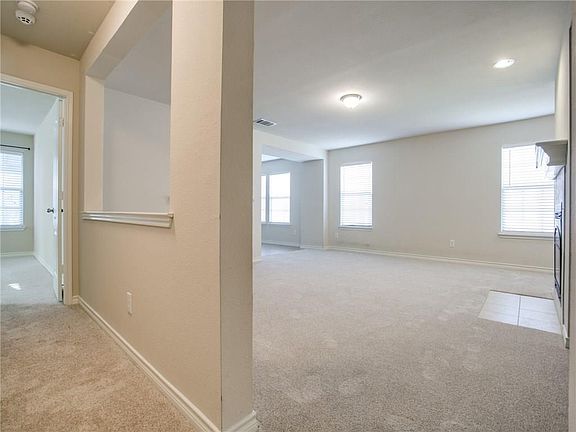 5th image of 1307 Newton Dr
