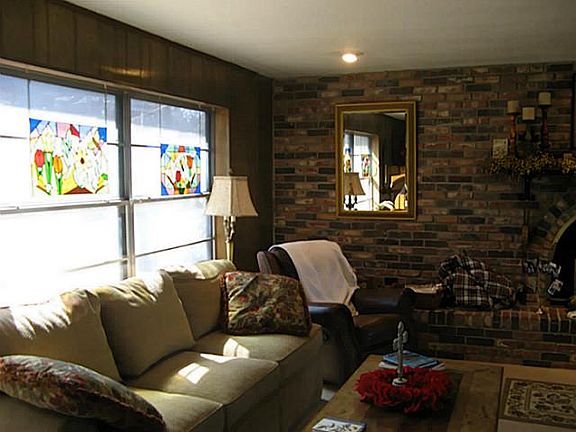 4th image of 1401 Winona Ct