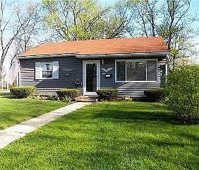 3rd image of 164 Eastwood Ave