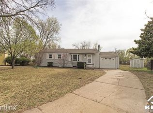 201 N Twin Pines Ave, Haysville, KS 67060