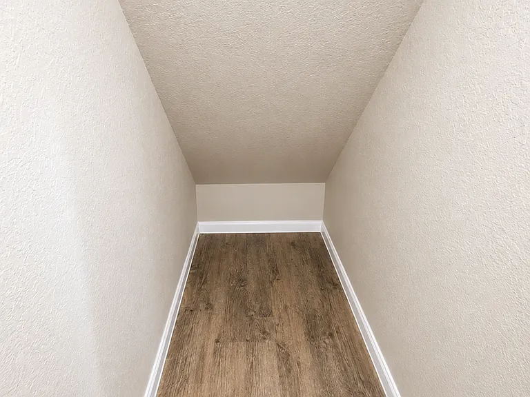 6416 Aspen Hl — Photo 15
