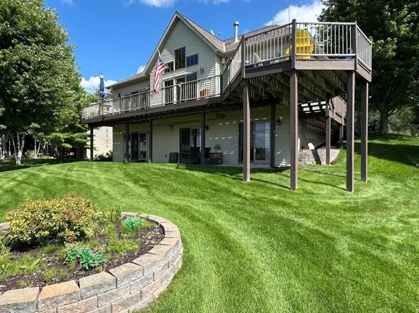 2170 Shady Ln, Detroit Lakes, MN 56501