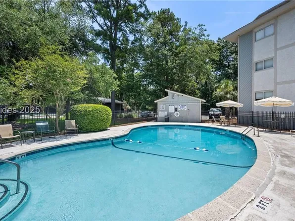 104 Cordillo Pkwy APT D1, Hilton Head Island, SC 29928