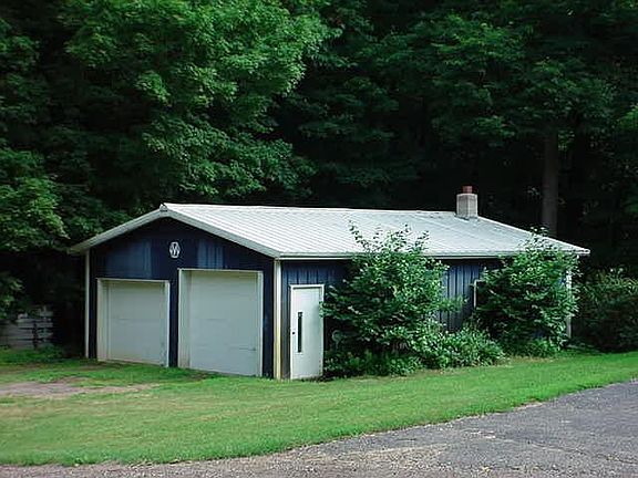 2nd image of 14877 Walnut Ln NE