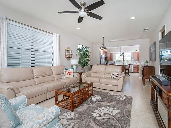 5th image of 13822 Campoleone St