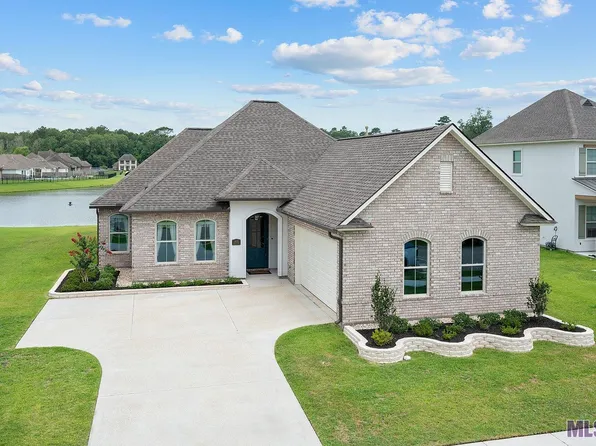 16112 Redstone Dr, Pride, LA 70770