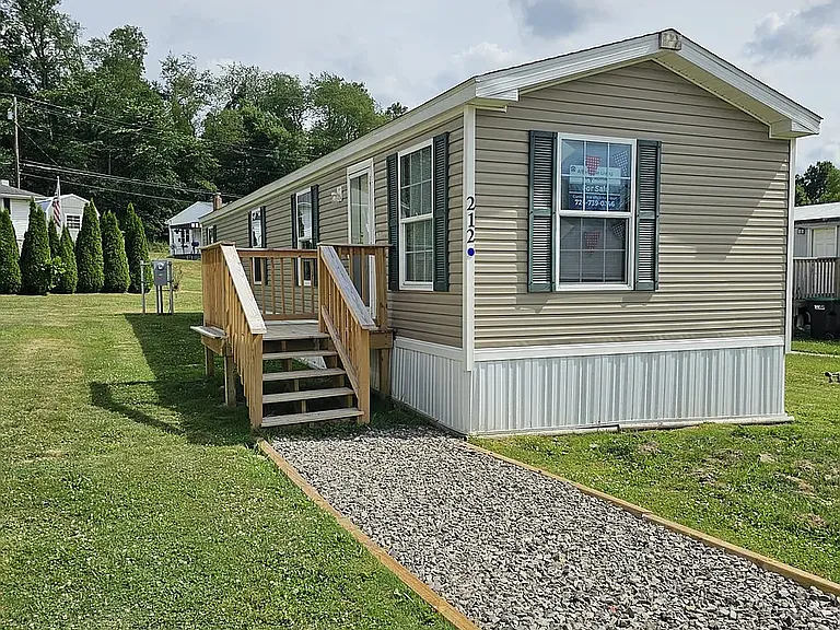 Dogwood MHP — Photo 4