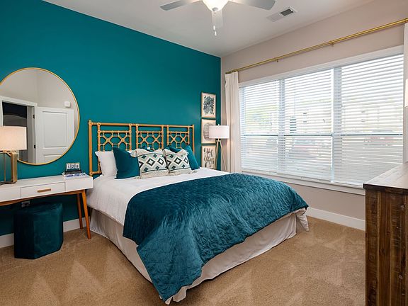 3rd image of 16200 Croft Dr #4400-304