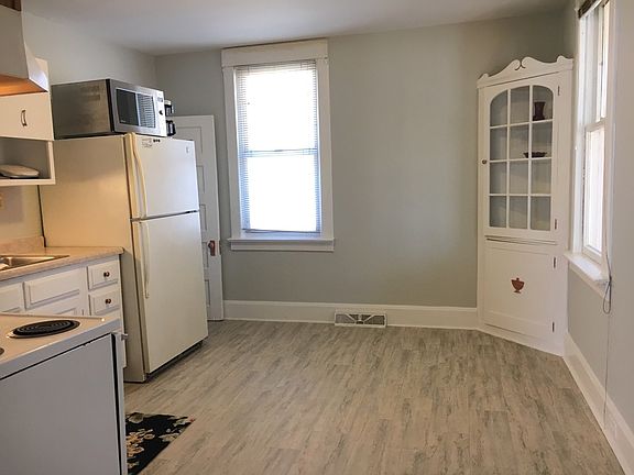 501 W. Bradley, Kitchen