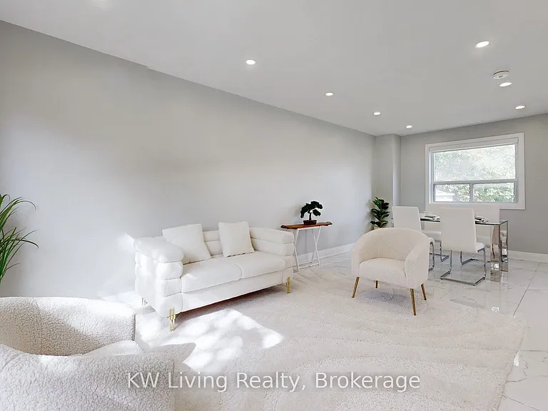 251 McConvey Dr #MAIN — Photo 2