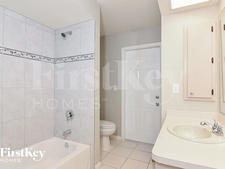 620 SE 29th St — Photo 13