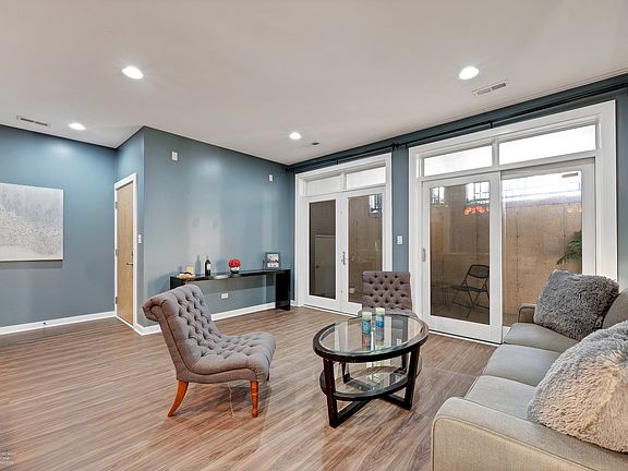 4th image of 685 N Peoria St #G