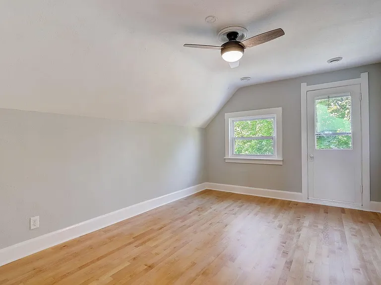 3330 N Fratney St — Photo 18