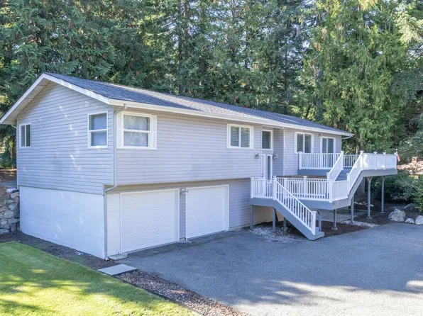 1900 Jackson Drive NW, Bremerton, WA 98312
