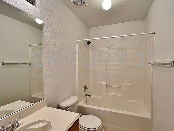 3rd image of 2605 Castle Pines Dr