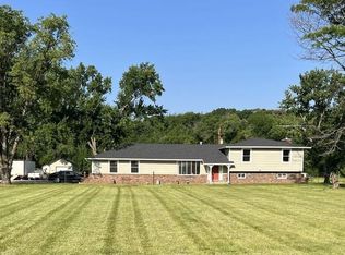 13897 K92 Hwy, Oskaloosa, KS 66066