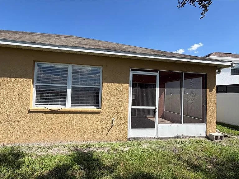 31205 Bridgegate Dr — Photo 35