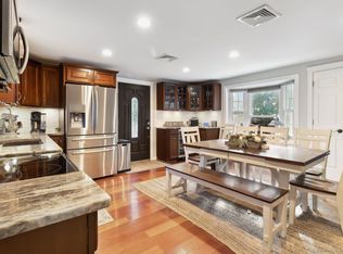 4 Walnut Trl, Danbury, CT 06811