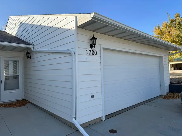 1700 14th St SW, Minot, ND 58701