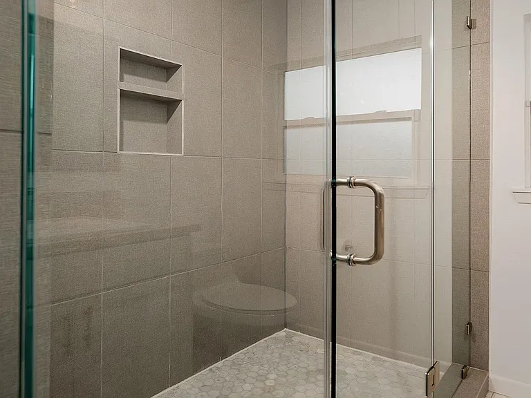 4007 Markham St — Photo 23