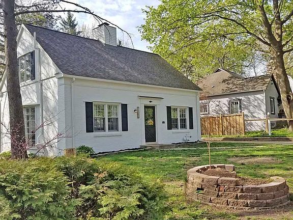 2nd image of 616 Collegewood St