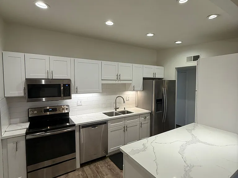 4350 Zephyr Way — Photo 3
