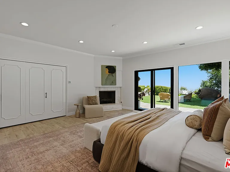 8416 Skyline Dr — Photo 32