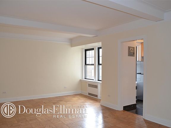 2nd image of 95 Christopher St APT 7C