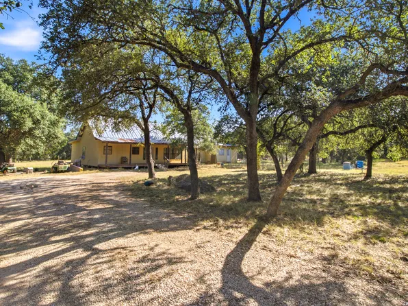 147 Green Valley Court, Pipe Creek, TX 78063