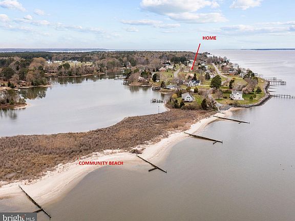 3rd image of 161 Canoe Pl