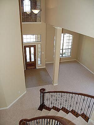 3rd image of 1608 Elkins Ln