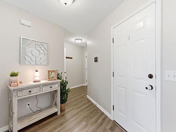 3rd image of 1644 W Madison Ridge Ln S