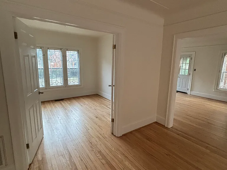 1402 Somerset Ave — Photo 10