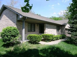 2043 Brandy Mill Ln, Centerville, OH 45459