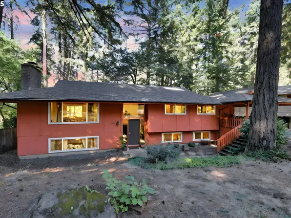 4815 Brookwood St, Eugene, OR 97405