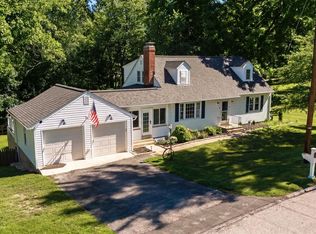 1102 Greenway Rd, Cockeysville, MD 21030