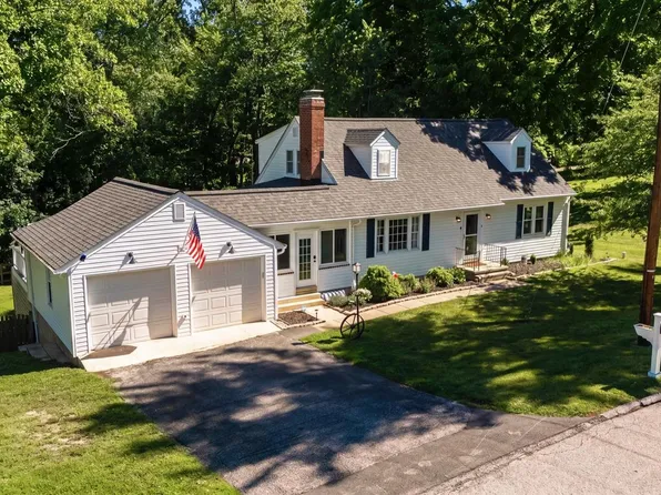 1102 Greenway Rd, Cockeysville, MD 21030