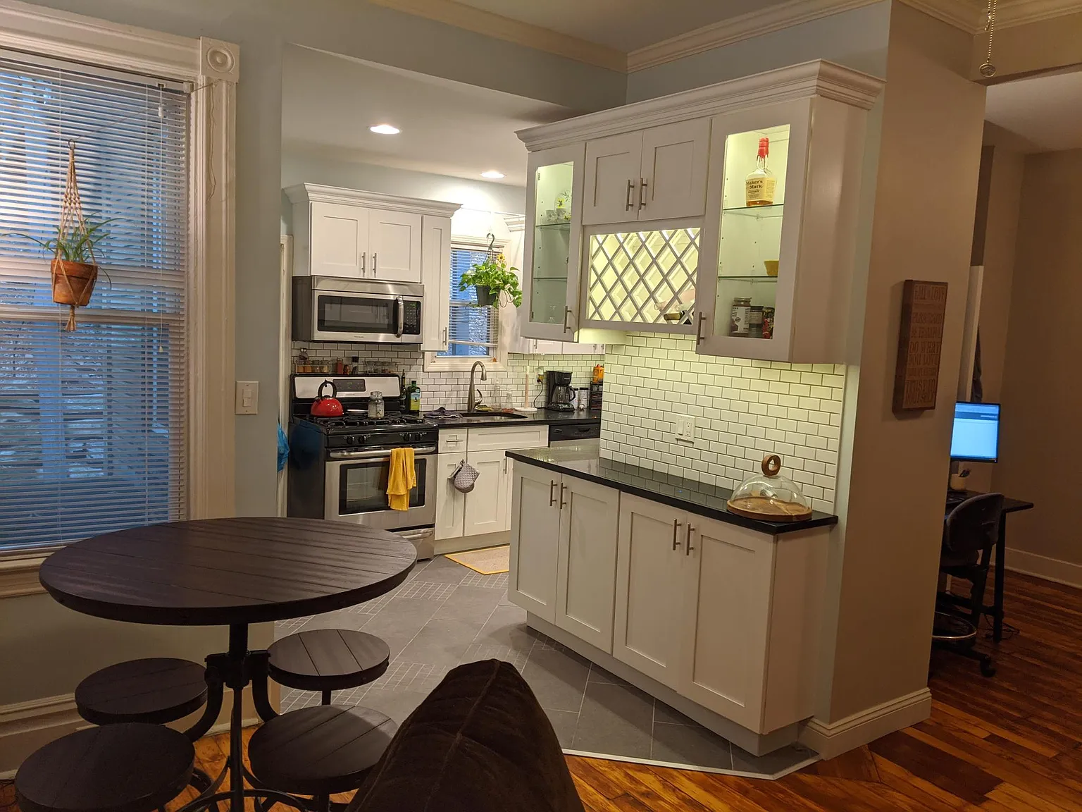 1 bed, $1,195 — Photo 2