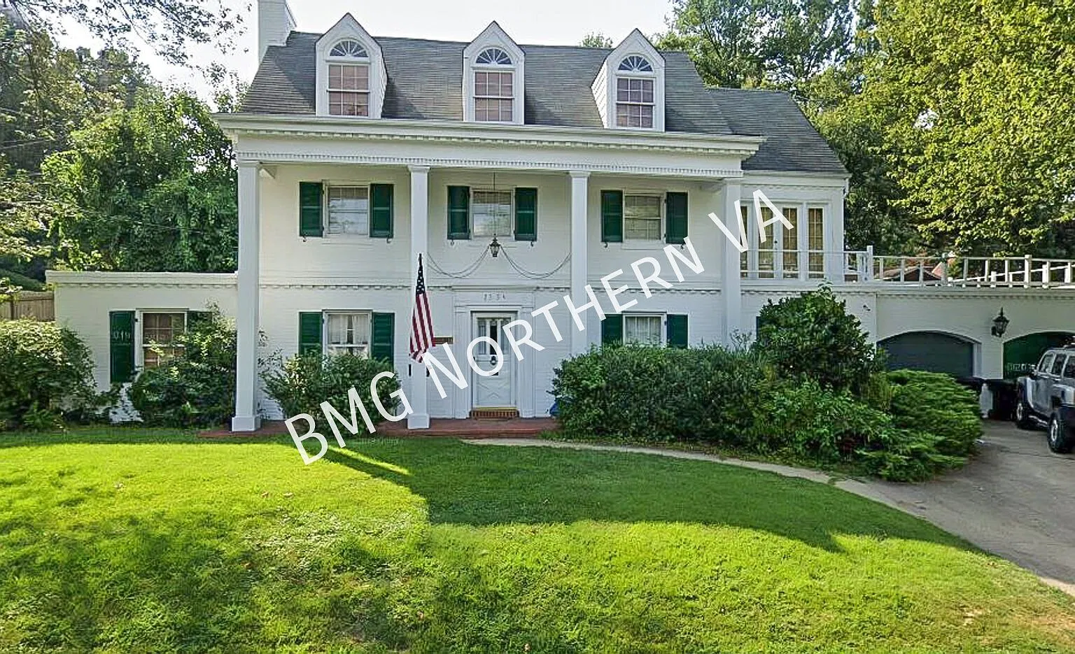 Classic And Stately 5BR/3BA Colonial Gem In Prestigious Dover Balmoral Riverwood Community — Photo 1
