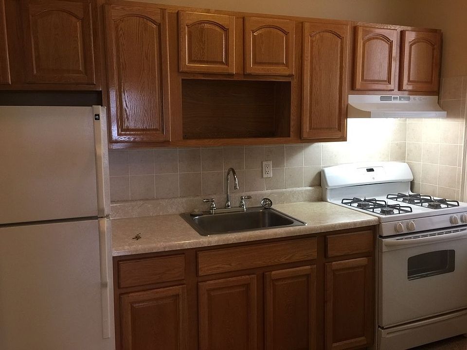 1st image of 4719 45th St APT 1F