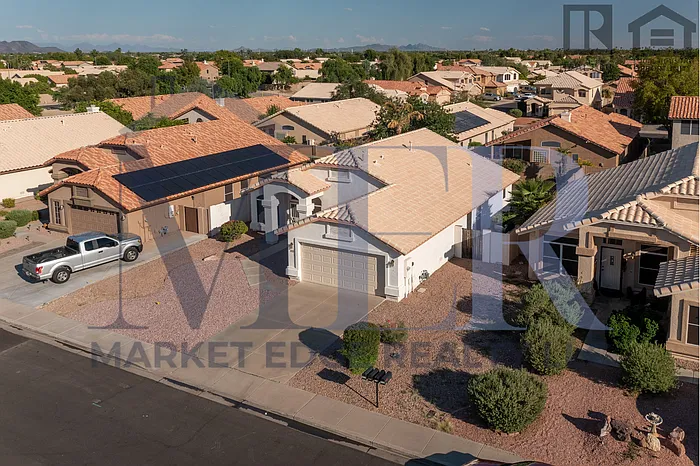 9723 W Mohawk Ln — Photo 5