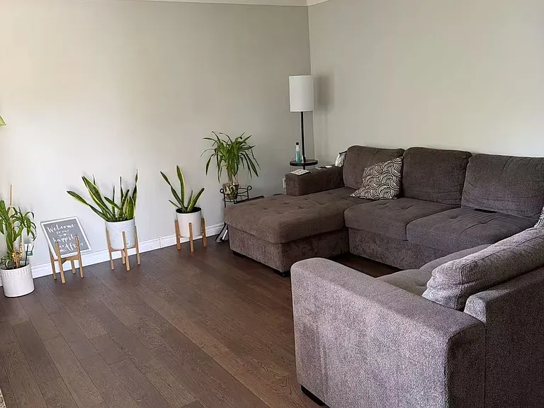 32 Gale Cres — Photo 3
