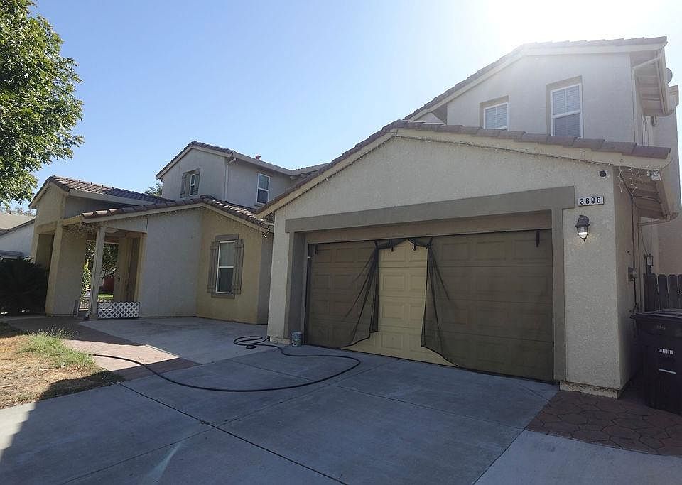 1st image of 3696 Whispering Oak Dr