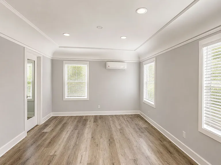 88 S Allen Ave — Photo 13