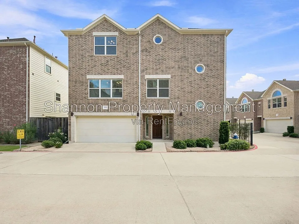 11518 Main Cypress Dr