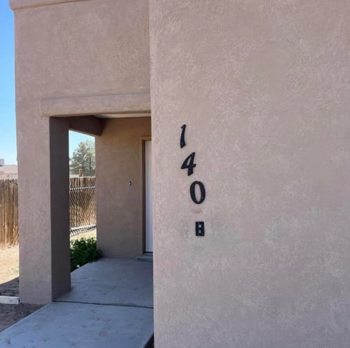 3 bed, 2.0 bath, 1050 sqft, $1,350 — Photo 1