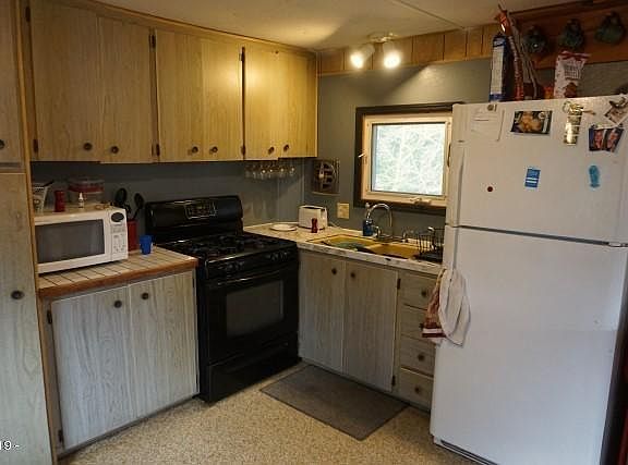 5th image of 1540 NE Voyage Ave